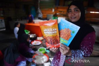 Pemkab Berau - YKAN berhasil cetak perempuan pesisir mandiri