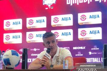 Herdman menilai pelatih Vietnam sedang pantau Timnas Indonesia