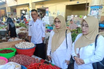 Disdag Mataram memantau kenaikan harga komoditas pertanian