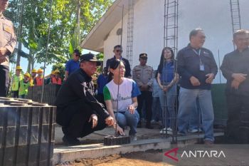 Bupati Garut dukung pemanfaatan sampah plastik untuk bangun ruang kelas sekolah