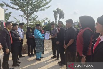 Wakil gubernur Jambi lepas 219 peserta magang SMK ke luar Pulau Sumatera