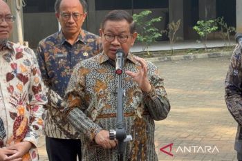 Pramono nilai bantuan pembangunan halte perkuat Transjabodetabek