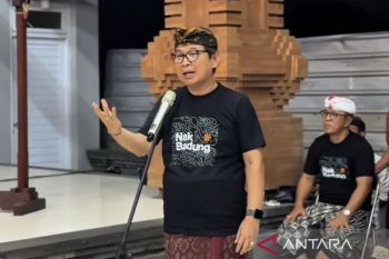 Bupati Adi Arnawa minta duta seni pertahankan kondisi fit jelang PKB