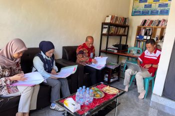 Tingkatkan kapasitas, Kemenkum Sulbar bina notaris di Polman dan Majene