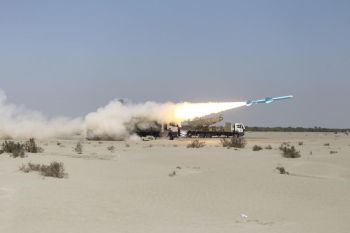 1 tewas, 8 terluka dalam serangan pada dua kapal tanker UAE di Hormuz