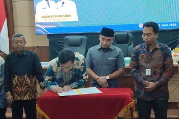 Wali Kota Cilegon ancam copot kepsek terlibat jual kursi SPMB