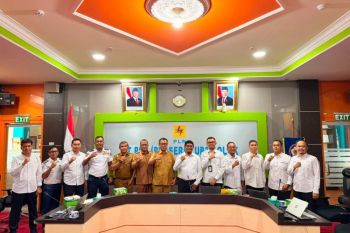PLN UP3 Solok dan Pemkab Dharmasraya perkuat sinergi melalui inventarisasi ulang data PJU untuk tingkatkan akurasi dan akuntabilitas layanan