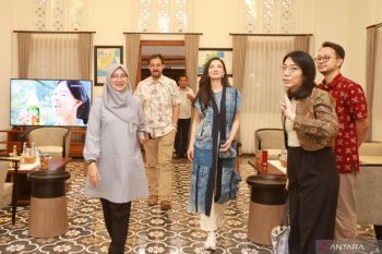 Raline Shah ajak keluarga berwisata ke Banyuwangi