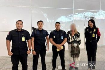Imigrasi Bima mendeportasi WN Australia penyalahguna ITAS investor