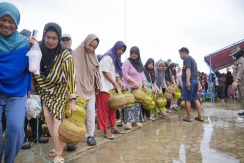 Morowali gencarkan operasi pasar atasi kelangkaan LPG 3 kg