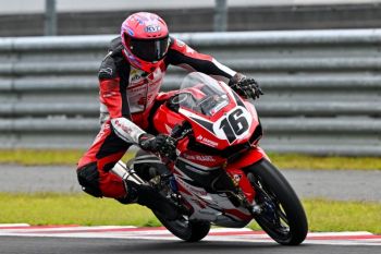 Irfan dan Herjun naik podium race 1 ARRC Motegi