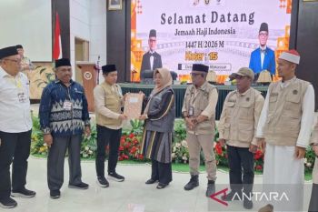 Jamaah haji Kloter 15 asal Malut di Tanah Air