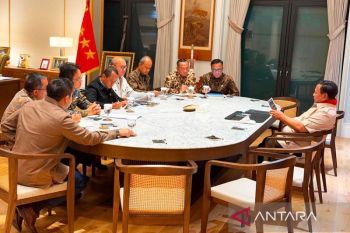 Prabowo minta Rosan paparkan ke publik perkembangan investasi di RI