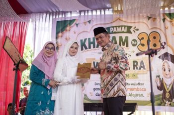 Bupati Solok Hadiri Pawai Khatam Al-Qur'an ke-38 dan Wisuda RA Tahun 2026 di Nagari Selayo