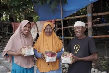 UPZ Bazma Pertamina Retail dan Dompet Dhuafa salurkan hewan kurban