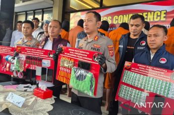 Polres Sumedang ungkap modus peredaran sabu dalam batang pohon singkong