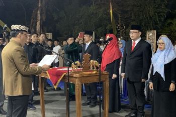 Wali Kota Metro lantik lima pejabat eselon II