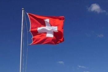 Referendum Swiss, warga menolak usulan batasi populasi jadi 10 juta