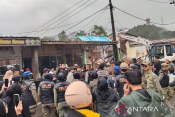 Pemkab Cianjur pastikan 200 pedagang terdampak penertiban di Puncak dapat kompensasi