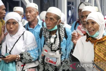 Kemenhaj: 245 kloter gelombang I sudah diberangkatkan ke Tanah Air