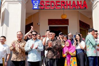 Menteri Ekraf Resmikan Restoran Sederhana Singapura: IP Kuliner Go Global