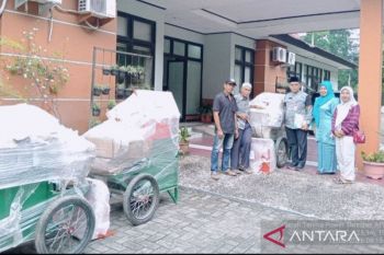 10 kelompok tani di Kuansing terima bantuan dari Kementrian Pertanian RI