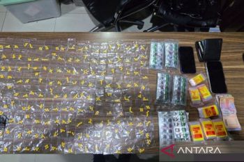 Polisi bongkar peredaran obat keras di Kabupaten Bekasi
