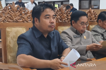 Fraksi NasDem DPRD Gumas minta SiLPA 2025 diprioritaskan untuk perbaikan jembatan