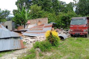 Bupati-Sigi tinjau wilayah terdampak gempa pastikan kondisi warga aman