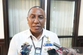 Dinas PUPR Mimika beberkan alasan lakukan pemeliharaan jalan gunakan cor semen
