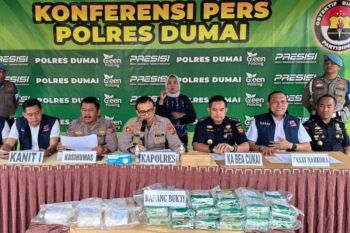 Polres Dumai sita 32 kilogram sabu dari dua kasus, sama-sama asal Malaysia