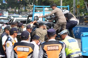 Maraknya parkir liar di Jakut karena keterbatasan lahan parkir pribadi