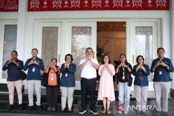 Gubernur Hendrik jadi responden pertama Sensus Ekonomi 2026 di Maluku