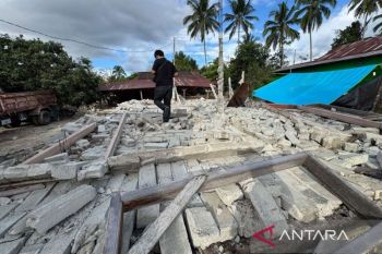 Bulog-Sulteng bantu logistik pangan untuk warga terdampak gempa