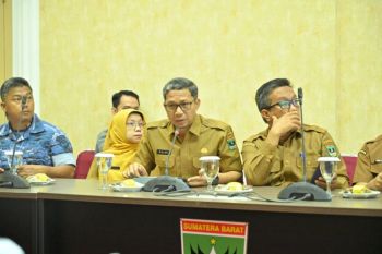 Atasi antrean BBM di Sumbar, Gubernur Mahyeldi instruksikan pembentukan Satgas pengawasan di seluruh Kabupaten/Kota