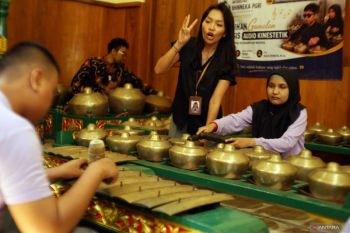 Pelajar tunanetra Tulungagung ikuti pelatihan gamelan audio kinestetik