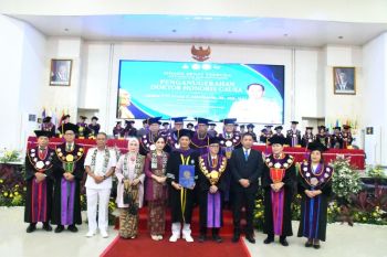 Wagub Lemhannas terima gelar doktor HC bidang kemaritiman Unsrat Manado