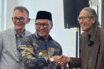 Anhar Gonggong : Bukittinggi Kota Perjuangan dalam kenyataan kedaruratan Republik Indonesia