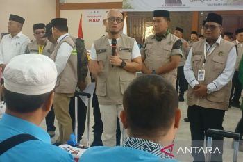 Wamenhaj sambut kepulangan jamaah Kloter 16 Debarkasi Medan