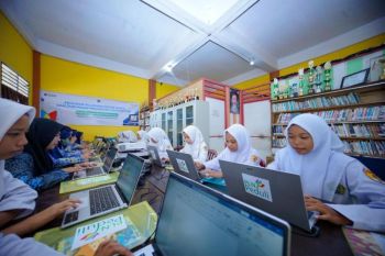 PLN Sumut perkuat literasi digital MTs melalui pelatihan desain grafis