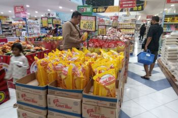 Plastik picu kenaikan harga gula di Mataram