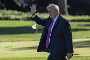 Trump mau akhiri perang dengan Iran meski tanpa kesepakatan nuklir