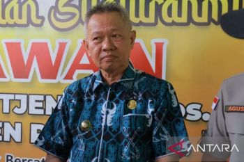 Bupati Sigi perintahkan seluruh kades percepat data rumah korban gempa