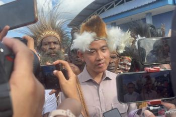 Gibran ajak semua pihak doakan kesembuhan Roy Suryo dan Tifa