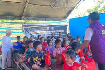 Polda Sulteng beri pendampingan "trauma healing" pascagempa di Sigi