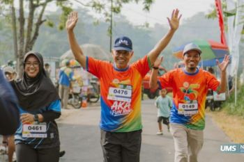 Civitas UMS ikuti AKA Fun Run, hidup sehat di segala aspek kehidupan