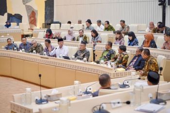 Bahas rencana kerja tahun anggaran 2027 dengan Komisi II DPR RI, Menteri Nusron usulkan pagu anggaran Rp10 triliun