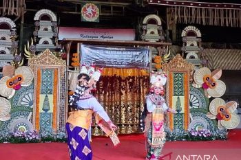 Opera tradisional Bali dari sanggar di Badung tampilkan lakon Kembar Buncing di PKB