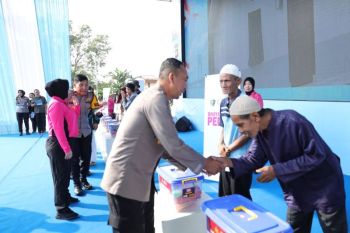Polda Sumsel salurkan 1.500 paket bansos jelang HUT Bhayangkara