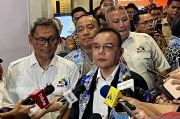 DPR RI siap mitigasi potensi PHK beberapa sektor industri